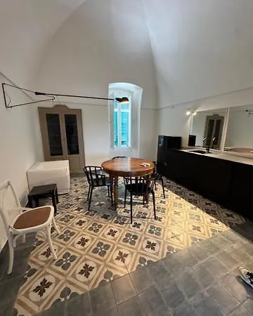 Πανσιόν Il Carrubo La Dimora