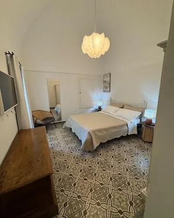 Πανσιόν Il Carrubo La Dimora 4*