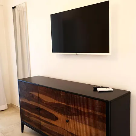 בית הארחה Il Carrubo La Dimora מונופולי